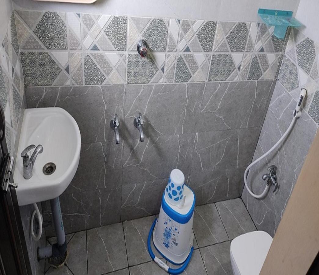 Thalaivasal Jeeva Residency酒店 外观 照片